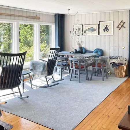 Holiday home Svelgen V