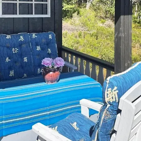 4 Person In Svelgen-by Traum *