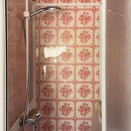 4 Person In Svelgen-by Traum