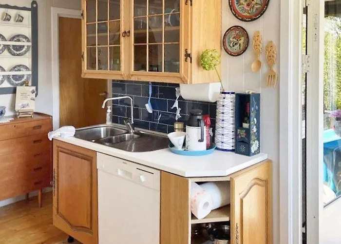 4 Person In Svelgen-by Traum Sorgulen